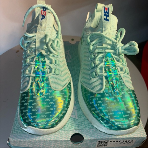 Under Armour ' Aqua Sneakers - Picture 3 of 8